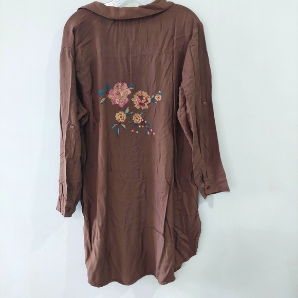 Song of Style Tunic Shirt size 2X Brown with floral embroidered design roll tab - Picture 1 of 10